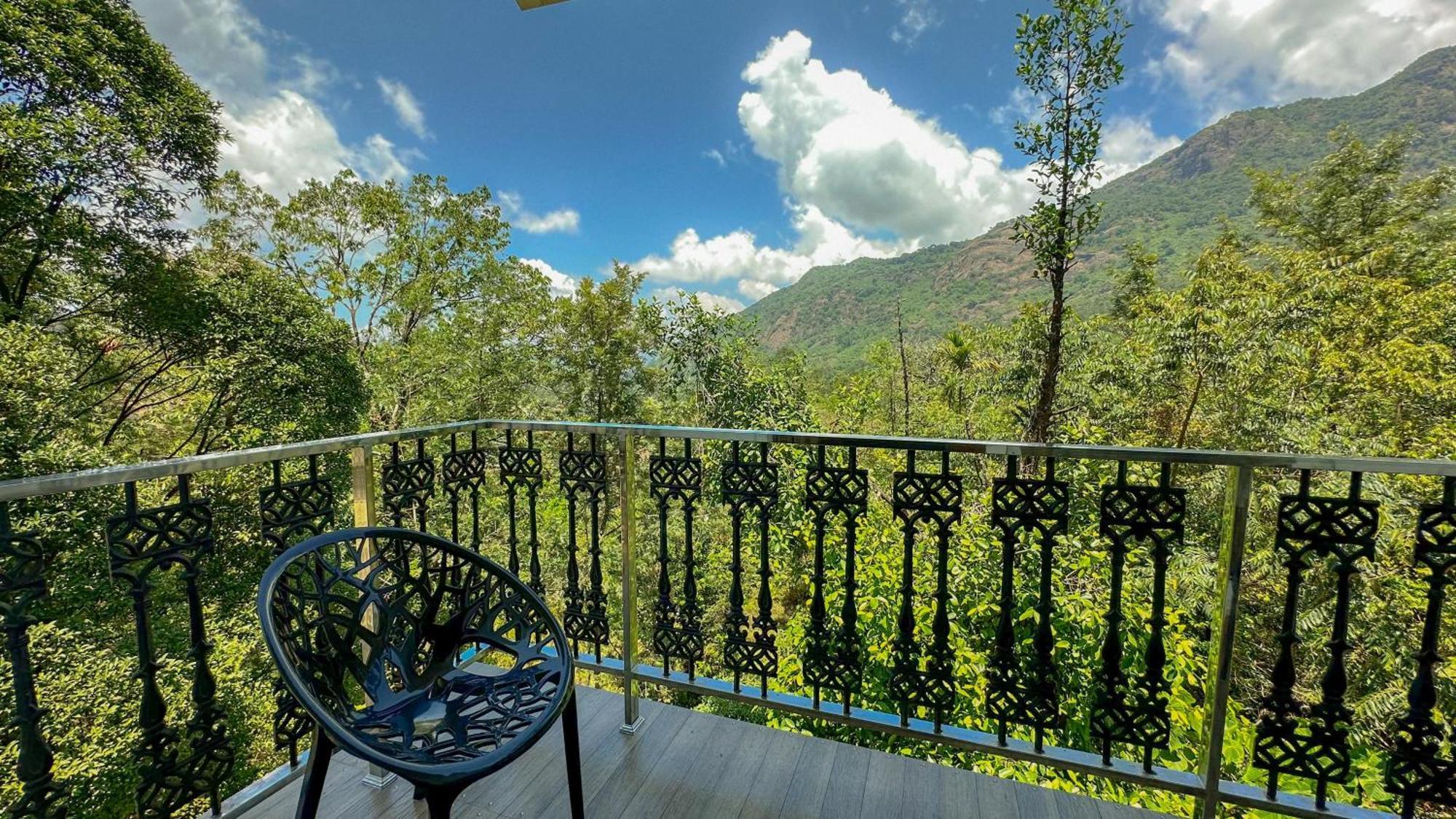 The Heights Munnar Hotell Exteriör bild