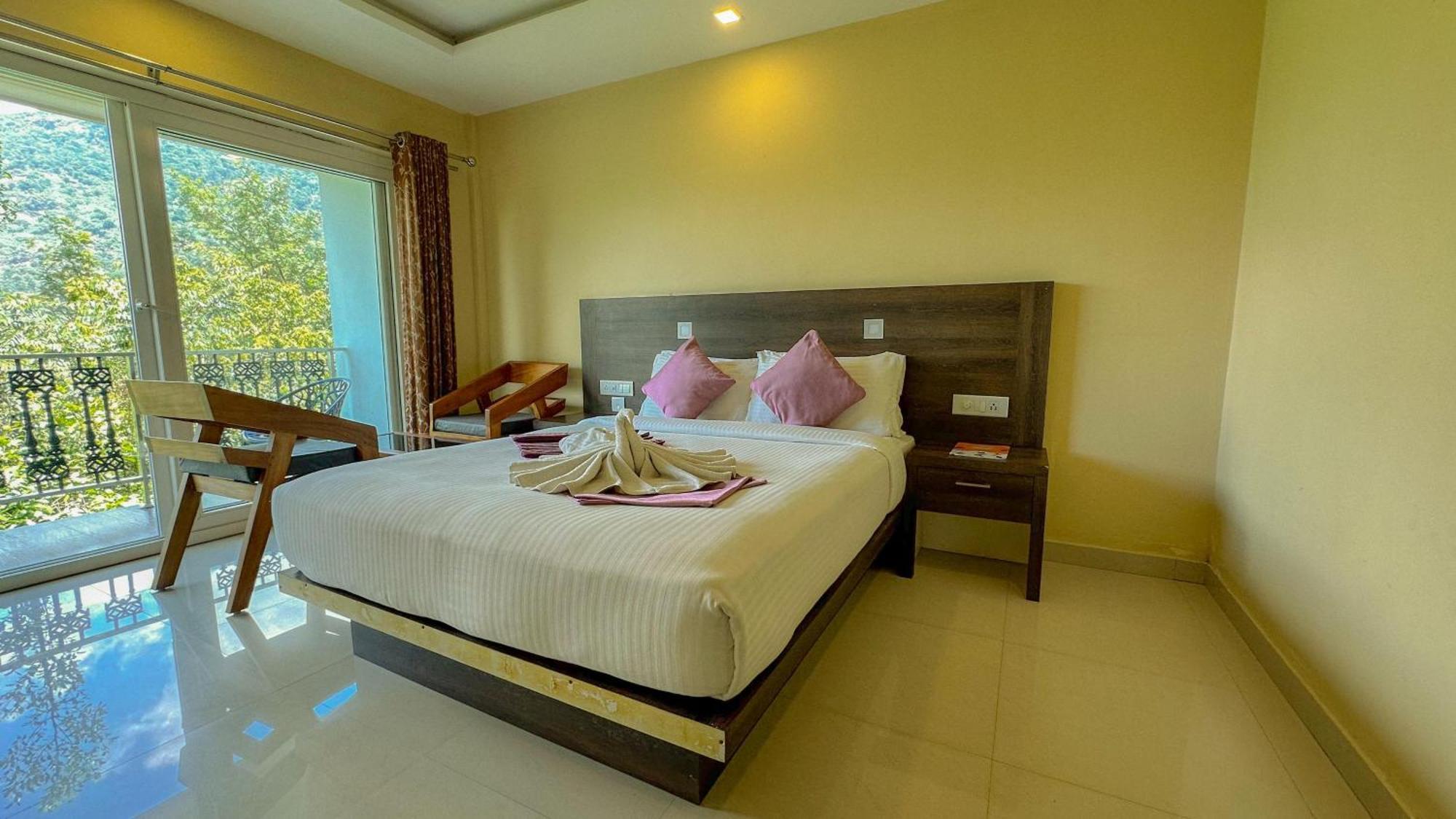 The Heights Munnar Hotell Exteriör bild